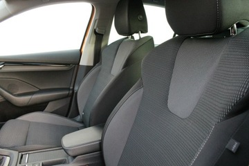 Skoda Octavia IV Liftback 2.0 TDI 150KM 2022 Skoda Octavia AMBITION 2.0 TDI Phoenix Orange Salon PL GWARANCJA SelectCar+, zdjęcie 12