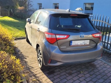 Toyota Yaris IV Hatchback 1.5 Hybrid Dynamic Force 116KM 2020 Toyota Yaris 1.5 benzyna HYBRYDA 116KM 2020r, zdjęcie 4