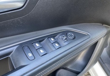 Peugeot 5008 II 2020 Peugeot 5008 1.2 PureTech mHEV Active Pack SS e-DCS6 VAT 23 1.2 136KM, zdjęcie 19