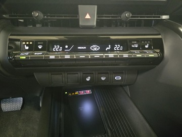 Toyota C-HR II SUV 1.8 Hybrid 140KM 2024 Toyota C-HR 1.8 Hybrid Style C-HR STYLE|Bitone 1.8, zdjęcie 24