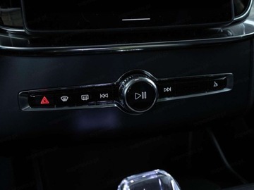 Volvo XC90 II SUV Plug-In Facelifting 2024 2.0 T8  455KM 2025 XC90 T8 AWD Plug-In Hybrid Ultra Bright 7os 2.0 (455KM) 2025, zdjęcie 11