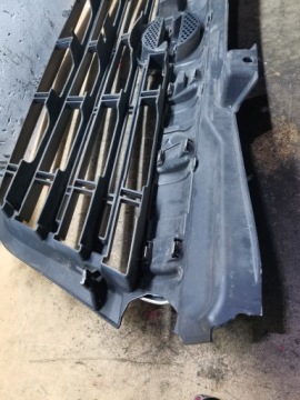 РЕШЕТКА РАДИАТОРА OPEL MOVANO B MASTER III 623109857R