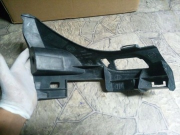 DRŽÁKY NÁRAZNÍKU LEVÝ PŘEDNÍ LANCIA PHEDRA 02-