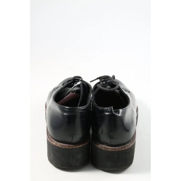 BERSHKA Sznurowane buty Rozm. EU 38 czarny