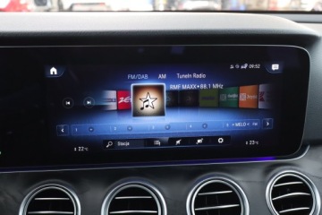 Mercedes Klasa E W213 All-terrain Facelifting 2.0 E220d 194KM 2021 Mercedes E E 220 d 4MATIC, Salon Polska, zdjęcie 12