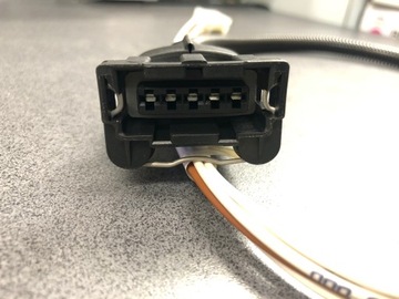 WIĄZKA PRZEWODÓW WYCIERACZEK MAN 81.25429-6626