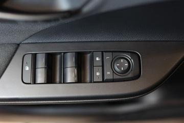 Toyota C-HR II SUV 1.8 Hybrid 140KM 2024 Toyota C-HR 1.8 Hybrid Comfort 1.8 Hybryda 140KM, zdjęcie 31