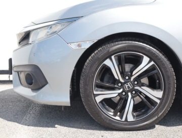 Honda Civic X Sedan 4d Facelifting 1.5 VTEC TURBO 182KM 2019 Honda Civic 1.5 VTEC, Salon Polska, Serwis ASO, zdjęcie 14