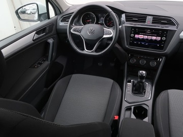 Volkswagen Tiguan II SUV 1.5 TSI EVO 130KM 2020 VW Tiguan 1.5 TSI, Salon Polska, Serwis ASO, zdjęcie 6