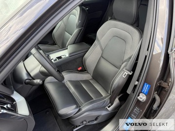 Volvo XC60 II 2023 Volvo XC 60 FV23 Plus Dark B4 197KM Aut. BLIS Kame, zdjęcie 14