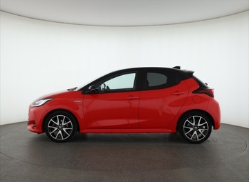 Toyota Yaris IV Hatchback 1.5 Hybrid Dynamic Force 116KM 2021 Toyota Yaris 1.5 VVT-i Hybrid, Salon Polska, zdjęcie 2