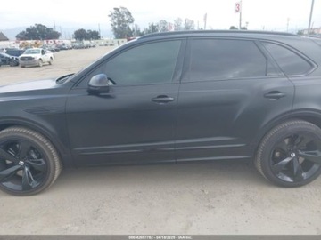 Bentley Bentayga 2021 Bentley Bentayga V8 2021 4.0l 4.0 Benzyna 542KM, zdjęcie 2