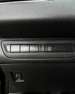 Peugeot 208 I Hatchback 3d 1.2 VTI 82KM 2014 Peugeot 208 Salon PL Czujniki Kamera niski przebieg Gwarancja w cenie Waw, zdjęcie 24