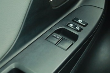 Toyota Yaris III Hatchback 5d Facelifting 1.0 VVT-i 69KM 2015 Toyota Yaris 1.0 VVT-i, Salon Polska, Serwis ASO, zdjęcie 11