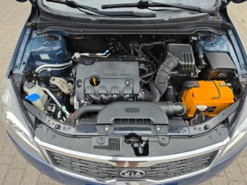 Kia Ceed I Hatchback 1.4 109KM 2009 Kia Ceed 1.4 Benzyna 5-Drzwi Klimatyzacja Komplet Kol 1.4 Benzyna 109KM, zdjęcie 26