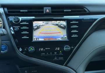 Toyota Camry IX Sedan 2.5 Hybrid Dynamic Force 218KM 2019 Toyota Camry salon Polska, FV-VAT23 2.5 Hybryda 218KM, zdjęcie 2