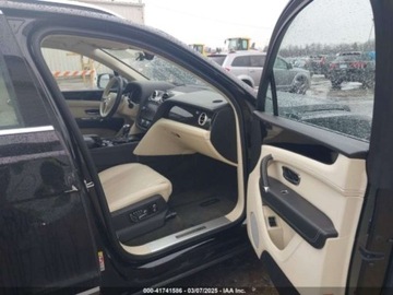 Bentley Bentayga 2019 Bentley Bentayga 2019r., 4x4, 4.0L 4.0 Benzyna 542KM, zdjęcie 8