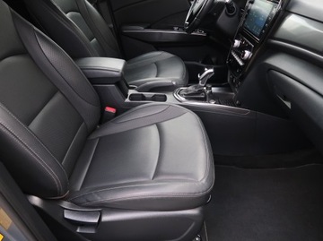  SsangYong Tivoli 1.5 T-GDI, Automat, Skóra, Navi, zdjęcie 8