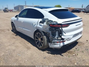 Porsche Cayenne III 2020 Porsche Cayenne E-Hybrid Coupe Turbo S 2020 4.0l 4.0 Hybryda 541KM, zdjęcie 3