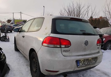 Volkswagen Golf VI Hatchback 5d 1.6 TDI-CR DPF BlueMotion 105KM 2011 Volkswagen Golf 2011r, 1.6 TDI. Delikatnie uszko. Jezdzi. 1.6 Diesel 105KM, zdjęcie 2