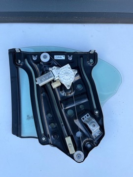 BMW 6 F12 F13 SKLO (OKNO) BOČNÍ PRAVÁ ZVEDÁK 7219887