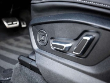 Audi Q8 SUV 3.0 50 TDI 286KM 2025 AUDI Q8 / E-Tron Q8 50 TDI quattro Suv 3.0 (286KM) 2025, zdjęcie 6