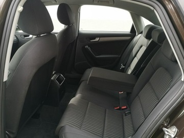 Audi A4 B8 Limousine Facelifting 1.8 TFSI 170KM 2012 Audi A4 1,8 TFSI 170KM # Klimatronik# LIFT#SERVIS, zdjęcie 16