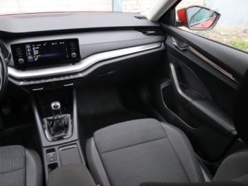 Skoda Octavia IV Scout 1.5 TSI ACT 150KM 2021 Skoda Octavia 1.5 TSI, Salon Polska, zdjęcie 7