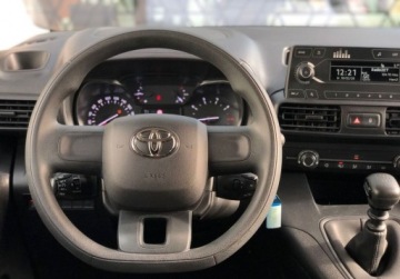 Toyota 2022 Toyota Proace City Verso PROACE CITY VERSO 1.5 D-4 Combi FV23 1 wlascic, zdjęcie 13