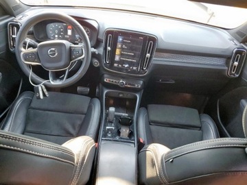 Volvo XC40 Crossover 2.0 T5 247KM 2019 Volvo XC 40 2019 VOLVO XC40 T5 MOMENTUM 2.0 Benzyna 247KM, zdjęcie 7