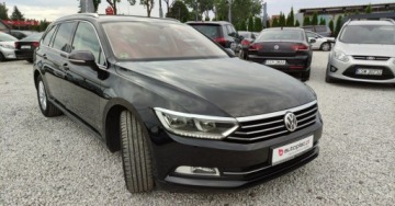 Volkswagen Passat B8 Variant 2.0 TDI BlueMotion SCR 150KM 2017 Volkswagen Passat 2.0 D 150 kM Automat Klima kamera Full LED Navi Dsg Jak, zdjęcie 1