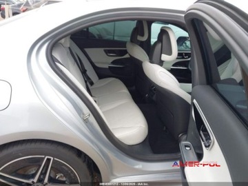 Mercedes Klasa C W206 2024 Mercedes-Benz Klasa C 2024 r.,2,0L 300 2.0 Benzyna 255KM, zdjęcie 10