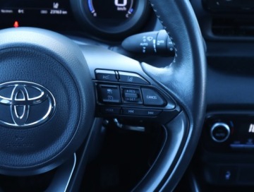 Toyota Yaris IV Hatchback 1.5 Hybrid Dynamic Force 116KM 2022 Toyota Yaris 1.5 VVT-i Hybrid, Salon Polska, zdjęcie 20