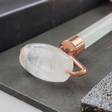 МАССАЖЕР ДЛЯ ЛИЦА DENI CARTE КВАРЦОВЫЙ РОЛИК