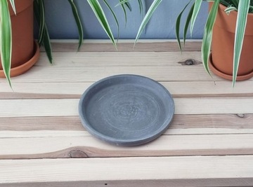 Подставка из БАЗАЛЬТОВОЙ ГЛИНЫ, блюдце для воды, 18 см.