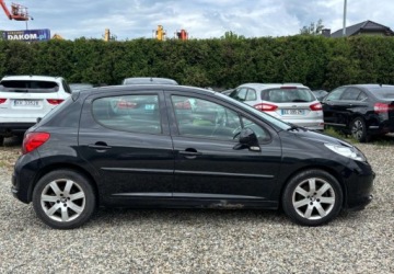 Peugeot 207 Hatchback 5d 1.6 HDi 90KM 2007 Peugeot 207 Niski przebieg 1.6 Diesel 90KM, zdjęcie 6