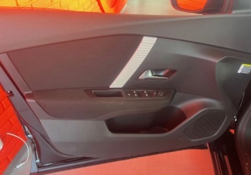 Citroen 2026 Citroen C4 Specjalna oferta do konca marca 1.2 Hybryda 136KM, zdjęcie 6