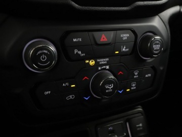 Jeep Renegade SUV Facelifting 1.0 GSE T3 Turbo 120KM 2019 Jeep Renegade ambient pdc navi pelen serwis, zdjęcie 27