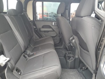 Jeep Gladiator 2022 Jeep Gladiator Overland 2022 3.6l 3.6 Benzyna 285KM, zdjęcie 10