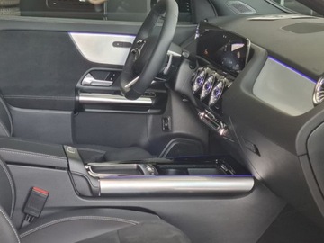 Mercedes GLA II Off-roader Facelifting 2.0 220 190KM 2026 MERCEDES-BENZ GLA 220 4-Matic AMG Line 2.0 (190KM) 2026, zdjęcie 9