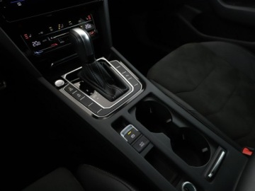 Volkswagen Arteon Fastback Facelifting 2.0 TDI 200KM 2023 Volkswagen Arteon Shooting Brake r-line, niski, zdjęcie 30