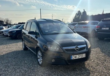 Opel Zafira B 1.9 CDTI ECOTEC 120KM 2006 Opel Zafira 2006r. 1.9 Diesel 120KM, zdjęcie 7