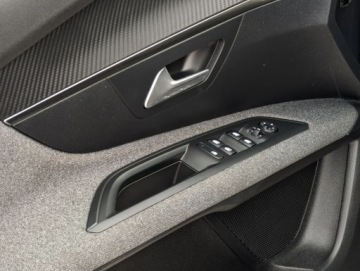 Peugeot 3008 II Crossover 1.2 PureTech 130KM 2020 Peugeot 3008 Navi Ledy Klima Alu Serwis Gwarancja 1.2 Benzyna 130KM, zdjęcie 17