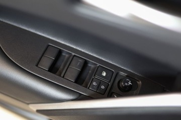 Toyota Corolla Cross 2.0 Hybrid Dynamic Force 197KM 2024 Toyota Corolla Cross Cross 2.0 Hybrid Executive 2.0 Hybryda 197KM, zdjęcie 11