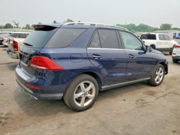 Mercedes GLE W166/C292 2018 Mercedes-Benz GLE 2018 MERCEDES-BENZ GLE 350 4MATIC 3.5 Benzyna 302KM, zdjęcie 2