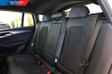 BMW X4 G02 SUV 20d 190KM 2020 BMW X4 xDrive20dFV23Adaptacyjny Reflektor LEDLED Fog lights 2.0 Diesel, zdjęcie 16