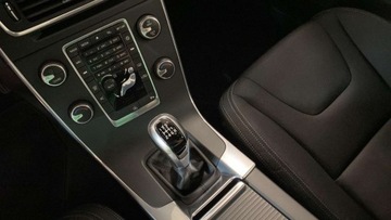 Volvo V60 I Kombi Facelifting 2.0 D2 DRIVE-E 120KM 2017 Volvo V60 F ra Vat 23 udokumentowany przebieg 2.0 Diesel 120KM, zdjęcie 9