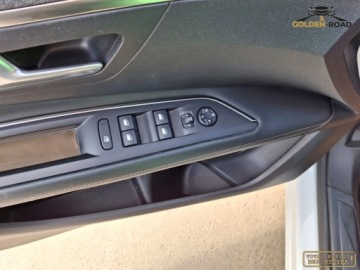 Peugeot 3008 II Plug-In Hybrid HYbrid 225 PHEV 225KM 2020 Peugeot 3008 1,6 hybrid 225KM klima elektryka plug in navi kamera oplacony, zdjęcie 12