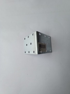 угловой соединитель 10х10х8 см оцинкованный