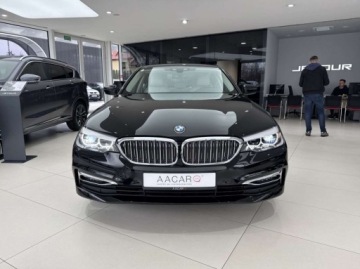 BMW Seria 5 G30-G31 Limuzyna 520d 190KM 2019 BMW Seria 5 520d xDrive Luxury Line Kamera cofania Nawigacja Salon Pols, zdjęcie 5